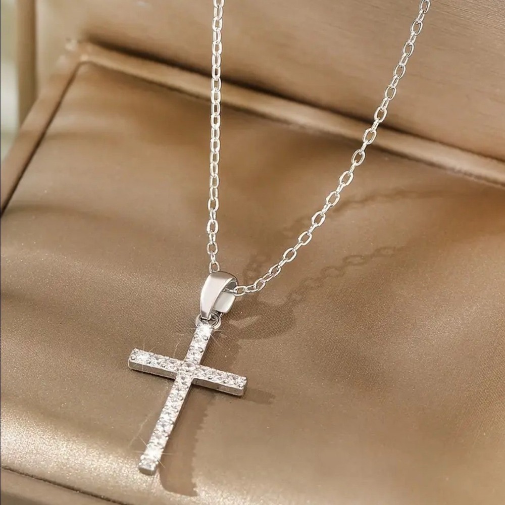 Silver Pendant Chain Dainty Zirconia Cross Necklace Women NEW